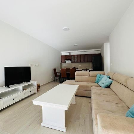 Apartment With Terrace And Private Parking Kotor Buitenkant foto