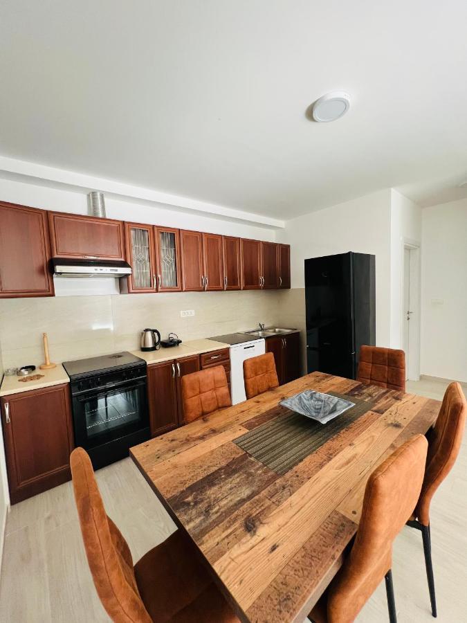 Apartment With Terrace And Private Parking Kotor Buitenkant foto